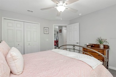 Welcome to this beautifully updated 3-bed, 2-bath, 1,228 sq ft - photo 33