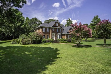 Welcome to 723 Sugar Pine Court -- a gorgeous, stately - photo 2