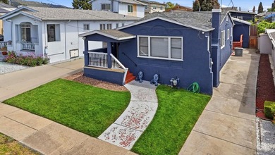 Welcome to this incredible 4 bedroom/3-full bath; 2,139 sq ft - photo 44