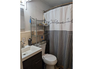 Renovation opportunity at 4079 Lake Marianna Drive. NO HOA, this - photo 8