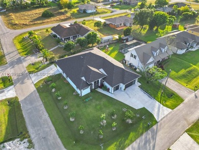 4,105 SQFT Home on Corner Lot! Centrally located just minutes - photo 4