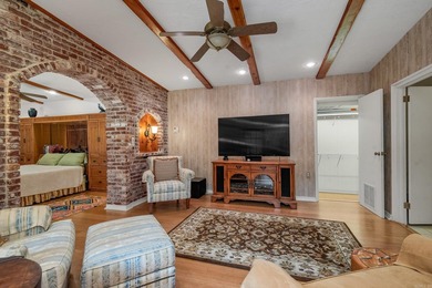 Stunning Mid-Century Modern Pueblo Home with White River - photo 25
