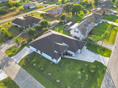 4,105 SQFT Home on Corner Lot! Centrally located just minutes - photo 7