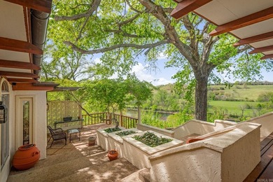 Stunning Mid-Century Modern Pueblo Home with White River - photo 42