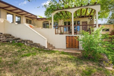 Stunning Mid-Century Modern Pueblo Home with White River - photo 47