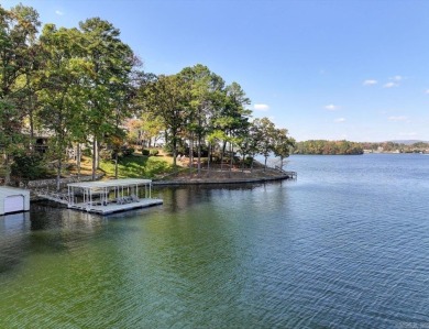 Lake Hamilton Home For Sale in Hot Springs Arkansas