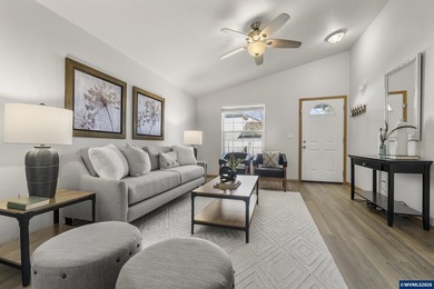 Accepted Offer with Contingencies. Motivated seller! Built in - photo 10