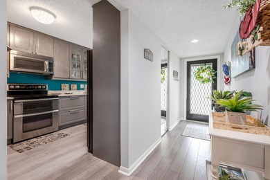 Experience the pinnacle of lakeside luxury in this beautifully - photo 4