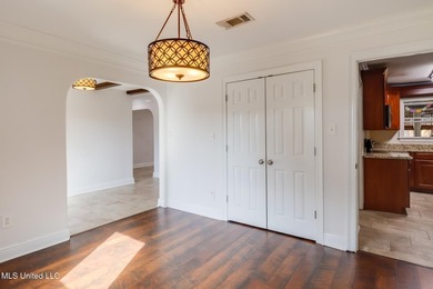 Assumable 2.75% VA mortgage + Bayou View Schools-- great rate - photo 4