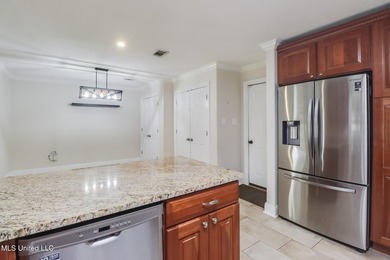 Assumable 2.75% VA mortgage + Bayou View Schools-- great rate - photo 7