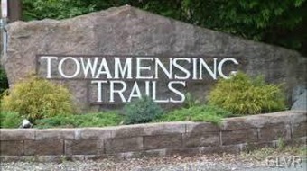 Towamensing Trails Lake Home For Sale in Penn Forest Pennsylvania