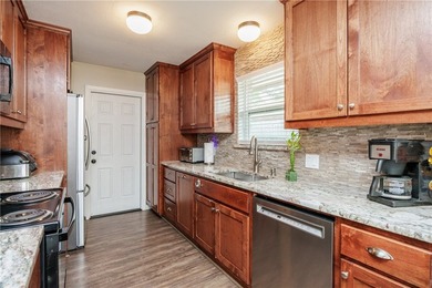 Charming and meticulously maintained four-bedroom home in the - photo 12