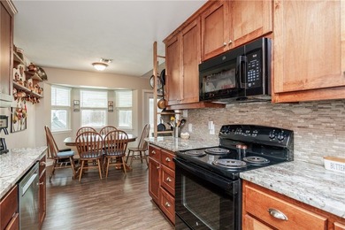 Charming and meticulously maintained four-bedroom home in the - photo 13