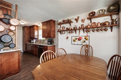 Charming and meticulously maintained four-bedroom home in the - photo 15