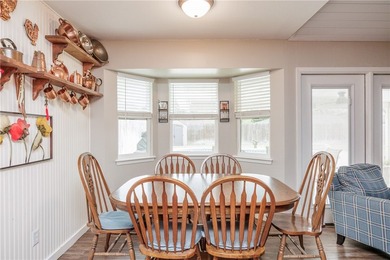 Charming and meticulously maintained four-bedroom home in the - photo 16