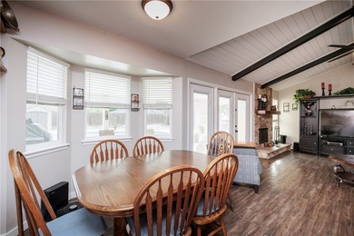 Charming and meticulously maintained four-bedroom home in the - photo 17
