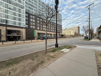 Experience effortless condo living in the heart of Prospect Park - photo 20