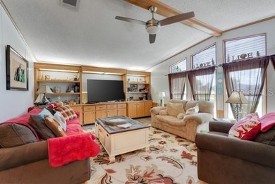 Welcome home to your Florida Retirement Lifestyle! This charming - photo 22
