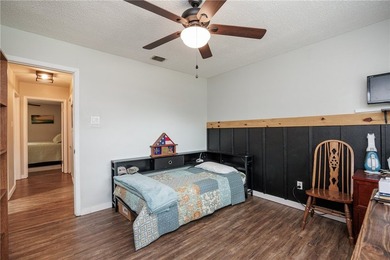 Charming and meticulously maintained four-bedroom home in the - photo 27