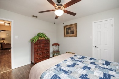 Charming and meticulously maintained four-bedroom home in the - photo 29