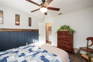 Charming and meticulously maintained four-bedroom home in the - photo 30