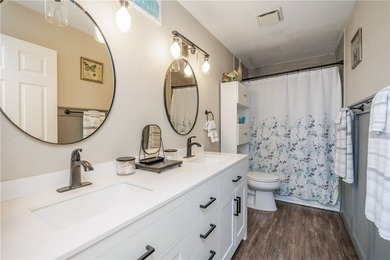 Charming and meticulously maintained four-bedroom home in the - photo 33