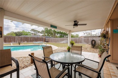 Charming and meticulously maintained four-bedroom home in the - photo 37