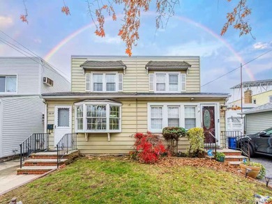 Welcome to this beautifully maintained single-family home - photo 1