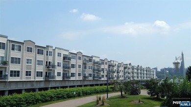 Spacious & upgraded home in the prestigious promenade. South