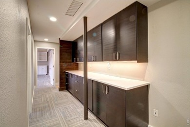 Medical / Professional Office Building for Sale in Serene - photo 21