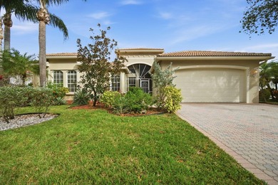 Welcome to this stunning remodeled 4-bedroom, 2.5-bathroom - photo 4