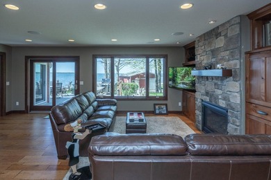 Gorgeous custom renovated *4-bedroom, 2-bath lake home on the - photo 13