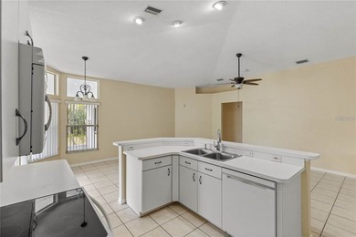 One or more photo(s) has been virtually staged. Move-in ready - photo 15