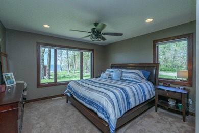 Gorgeous custom renovated *4-bedroom, 2-bath lake home on the - photo 16