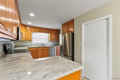 Waterfront opportunity on Lake Tuscaloosa! This 3-bedroom, 2 - photo 22
