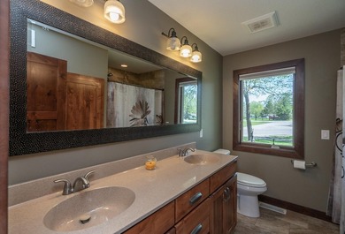 Gorgeous custom renovated *4-bedroom, 2-bath lake home on the - photo 28
