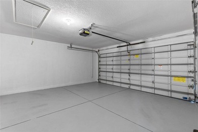 One or more photo(s) has been virtually staged. Move-in ready - photo 32
