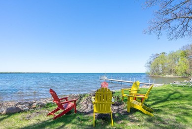 Gorgeous custom renovated *4-bedroom, 2-bath lake home on the - photo 34