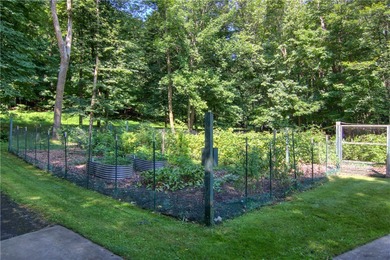 Beautiful Lower Tainter 4 BR / 2.5 Bath meticulously maintained - photo 49