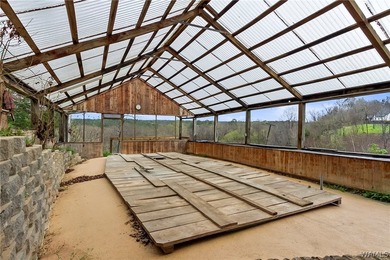 Waterfront opportunity on Lake Tuscaloosa! This 3-bedroom, 2 - photo 50