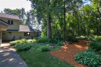 Beautiful Lower Tainter 4 BR / 2.5 Bath meticulously maintained - photo 52