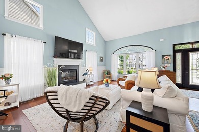 Golf course living meets everyday comfort in this spacious 4 to - photo 7