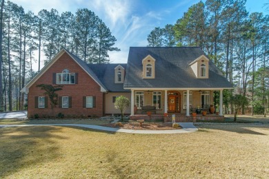 Lake Home For Sale in Hattiesburg, Mississippi