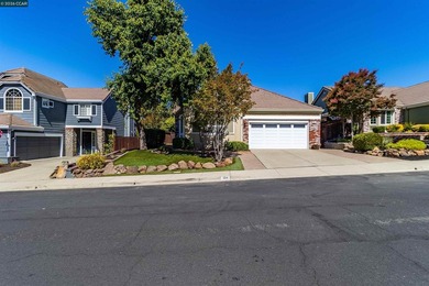Beautifully refreshed and move-in ready, this 3-bedroom, 2-bath - photo 1