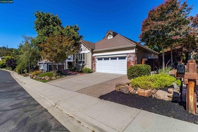 Beautifully refreshed and move-in ready, this 3-bedroom, 2-bath - photo 3