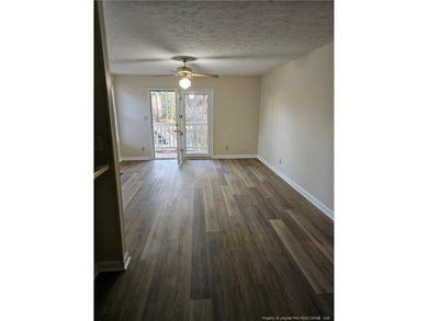 Step into easy living with this beautifully refreshed and - photo 11