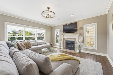Prepare to be wowed from the moment you step inside! Over 3500 - photo 12