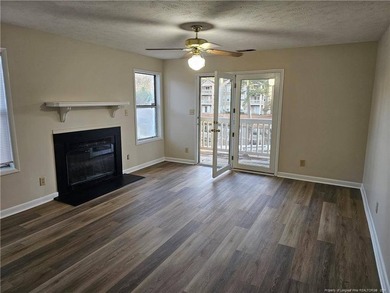 Step into easy living with this beautifully refreshed and - photo 12