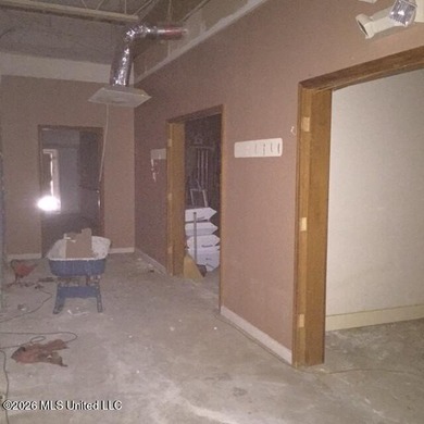10,154sq ft gutted commercial building, ''X'' Flood Zone, and - photo 13
