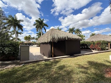 An oversized 3,334 sq ft lot offering refined resort-style - photo 13